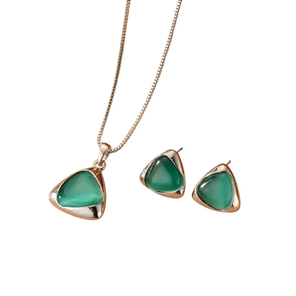 Elegant Silver & Green Stone Jewelry SetNecklace &‎ Earrings Stylish Triangle